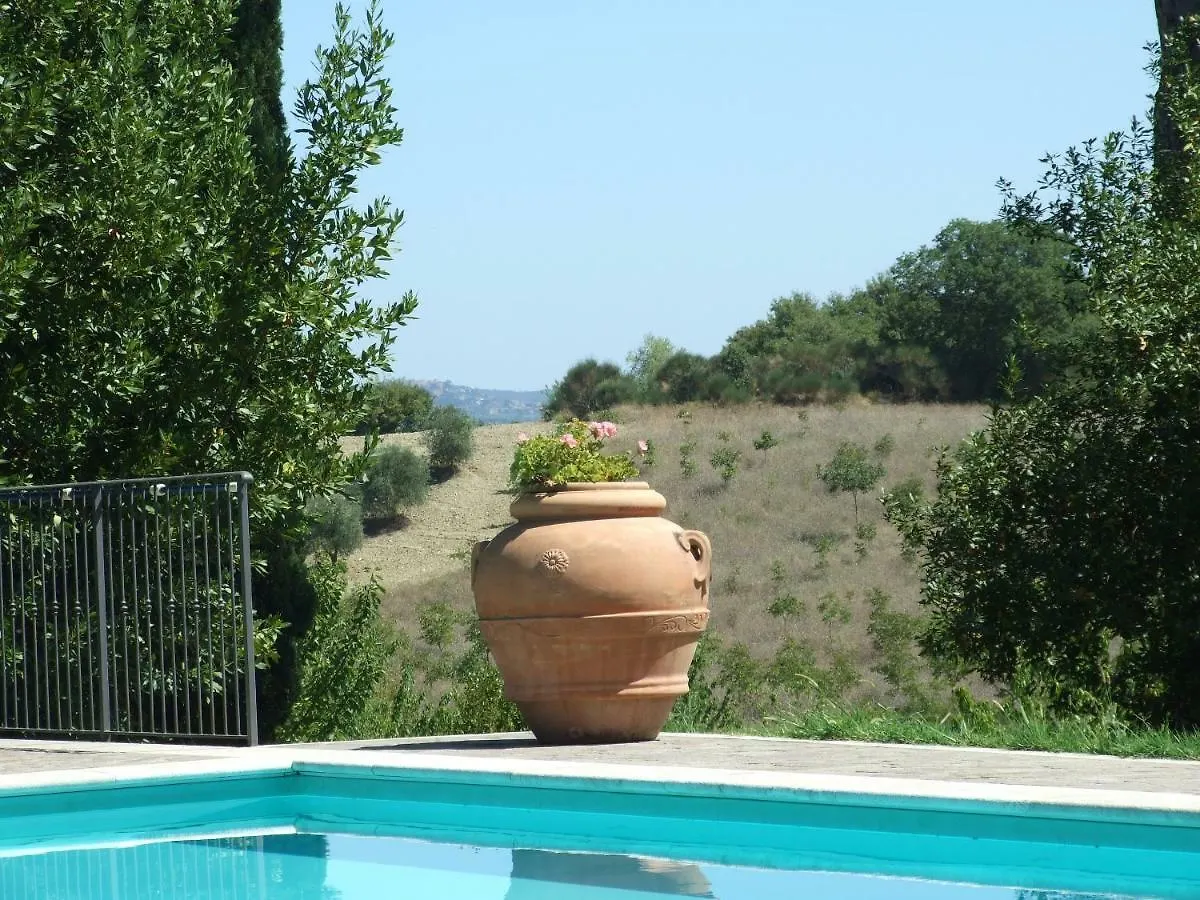 Country house Il Pino Di Spazzavento Cetona Italy